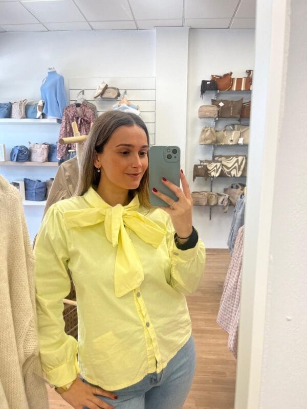BLUSA CAYETANA AMARILLA