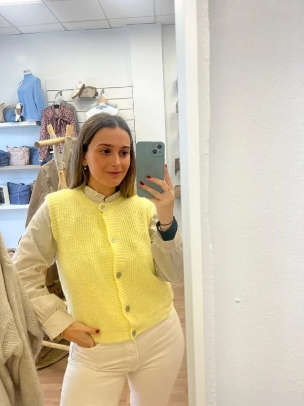 CHALECO ANDREA AMARILLO