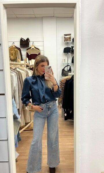 BLUSA MOÑA AZUL