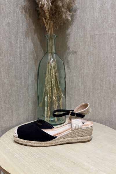 CUÑA EL ROCÍO NEGRA