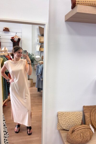 VESTIDO ALGODON HOMBRERAS BEIGE