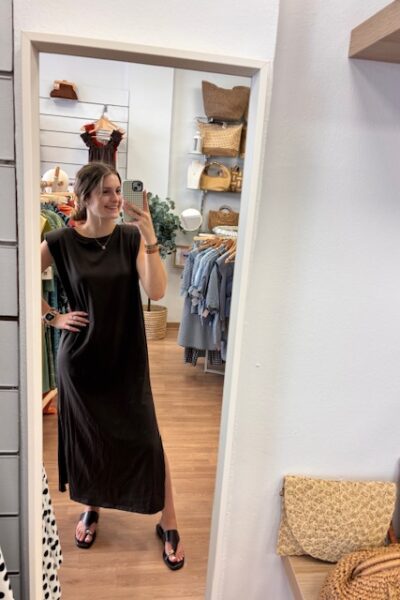 VESTIDO ALGODON HOMBRERAS MARRÓN