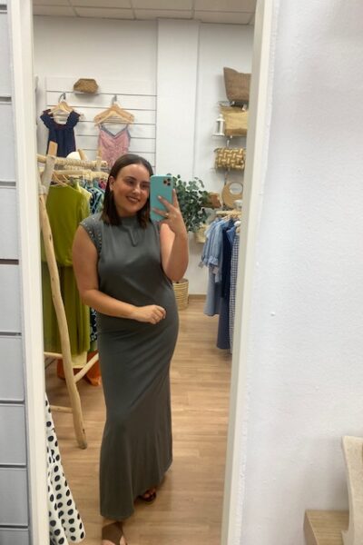 VESTIDO TACHUELAS GRIS