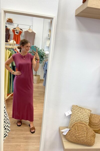 VESTIDO TACHUELAS ROSA OSCURO