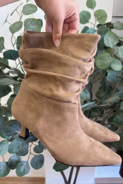 BOTAS HOLGADAS ALMERÍA BEIGE