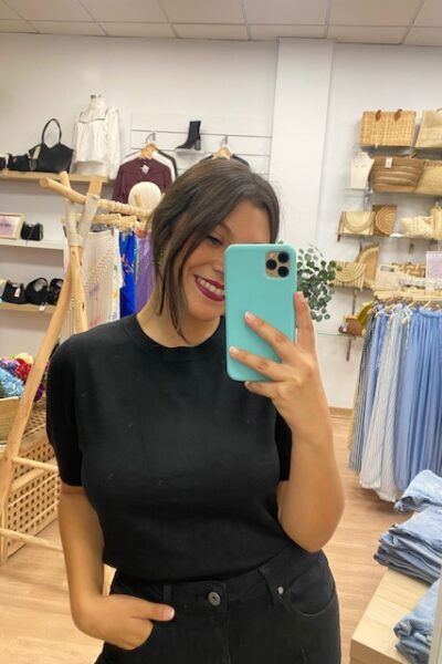 CAMISETA PUNTO CROP NEGRA