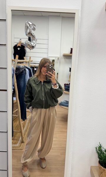 CHAQUETA BOMBER VERDE